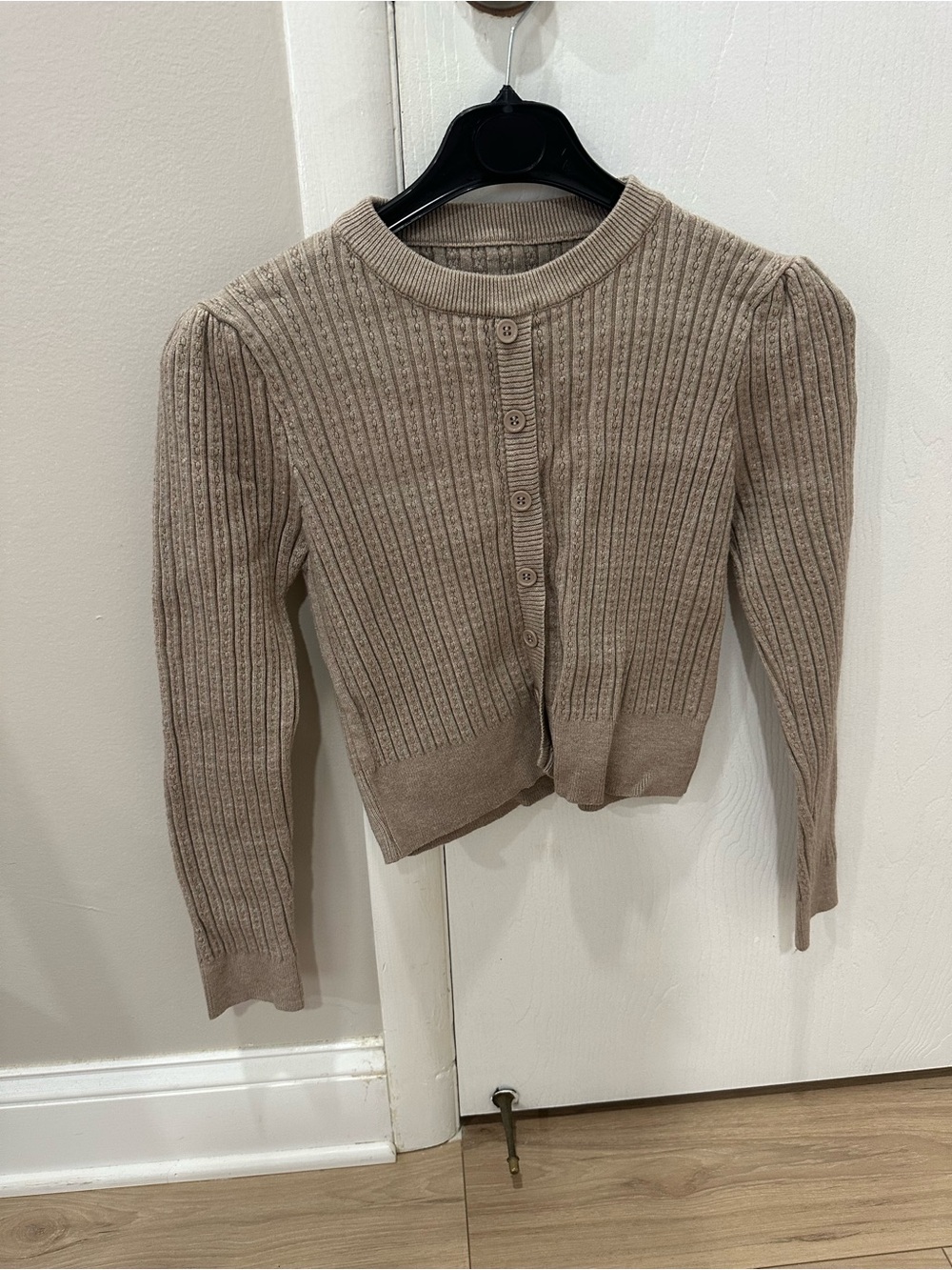 Cropped Ribbed Button-Front Cardigan in Taupe